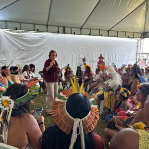 SPM discute políticas públicas e garantia de diretos das mulheres indígenas durante o 7º Acampamento Terra Livre da Bahia 
