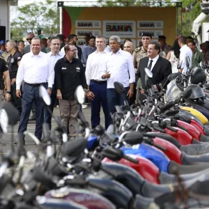 Governo do Estado entrega veículos recuperados aos proprietários legítimos no Dia D da Operação Ressonância