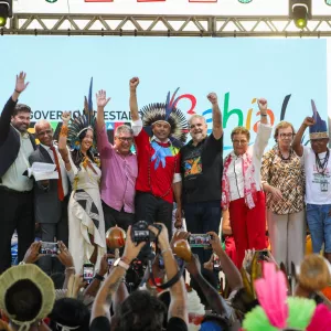 SDR anuncia edital do Bahia que Produz e Alimenta e firma ações de moradia e cultura para comunidades indígenas