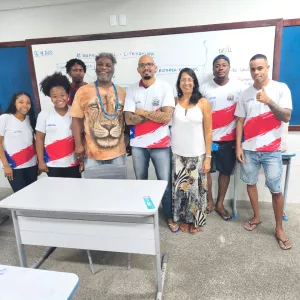 Da EJA ao fórum: vendedor de amendoim de 32 anos aposta no Enem para se tornar advogado