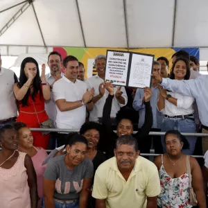 Estado entrega nova escola e amplia investimentos em infraestrutura e serviços públicos em Ituaçu