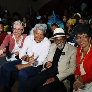 Governador participa de sessão especial do filme Malês durante o Novembro Negro