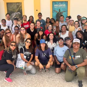 Encontro de Educadores da AZAB termina com visita técnica ao Projeto Tamar e Instituto Baleia Jubarte