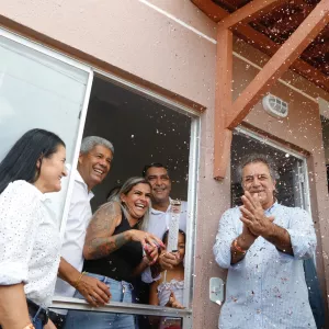 Em Barreiras, governador entrega 500 moradias do Minha Casa, Minha Vida e obras de pavimentação