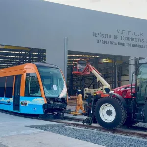 Trens do VLT já estão em preparação para início da operação assistida em 2026