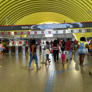 Volume de serviços na Bahia cresceu 0,6% em outubro de 2025