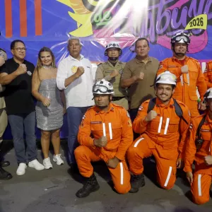 Governador prestigia abertura do Carnaval antecipado de Itabuna