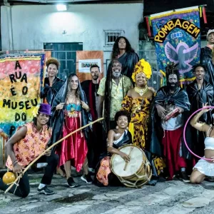 Oficina de Percussão, Narcizinho, Gereba  e a intervenção cênica “O museu é a rua” de A Pombagem ocuparam  os largos do Pelô nesta quarta-feira (28)
