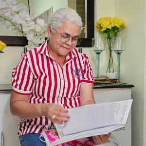 Da EJA à universidade federal: aos 65 anos, estudante da rede estadual é aprovada no SISU