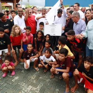 Nova delegacia e praça são entregues em Itarantim; Estado reforça saúde, infraestrutura e produção rural