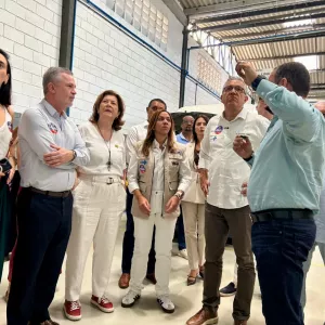 Bahia vira polo de produção de ambulâncias, gera 250 empregos diretos e já recebeu 419 veículos do Samu desde 2023