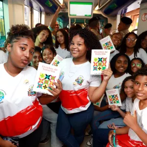 Circuito Educativo do VLT leva experiência de mobilidade urbana a estudantes da rede pública