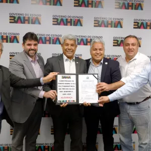 Governo do Estado assina ordem de serviço para construção de ponte em Alcobaça