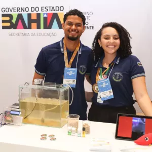 Educação apresenta serviços e orientações durante encontro de prefeitos, em Salvador