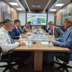 Governador Jerônimo Rodrigues discute projetos de infraestrutura para a Bahia com o ministro dos Transportes, em Brasília