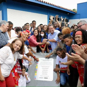 Rotary de Itapuã ganha nova vida com modernização e reforça educação integral em Salvador