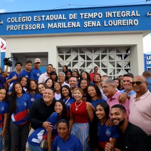 Governo do Estado entrega colégio de tempo integral em Mascote com investimento de R$ 13,1 milhões