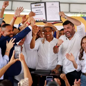 Governo do Estado anuncia novos investimentos em Santaluz e fortalece saúde, campo e infraestrutura