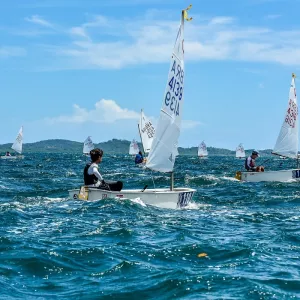 Promessa da vela baiana disputa campeonato no Canadá com apoio do Governo do Estado