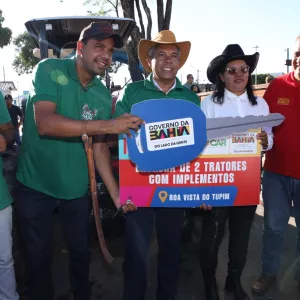 Investimentos foram entregues durante tradicional cavalgada, que movimentou a cidade e contou com a participação do governador Jerônimo Rodrigues