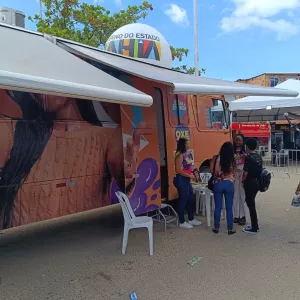 Secretaria das Mulheres amplia ações de acolhimento e conscientização com Unidade Móvel em Pojuca e Salvador