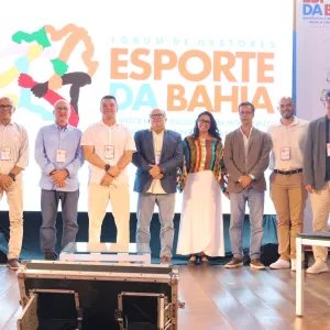 Gestores do Esporte da Bahia debatem conferência estadual, reestruturação do Sistema Nacional do Esporte e políticas públicas para a próxima década  Encontro reuniu representantes dos governos federal, estadual e municipal, além de dirigentes de federações esportivas e especialistas do setor  Das políticas públicas voltadas ao lazer às ações direcionadas ao alto rendimento, os desafios e perspectivas do esporte baiano estiveram em pauta nesta segunda-feira (15), durante o Fórum de Gestores do Esporte da Bah