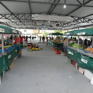 Governo do Estado entrega Mercado Municipal requalificado e autoriza novo frigorífico para fortalecer a economia de Camacã