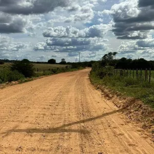 Foto - Acesso ao povoado de Iguatemi, em Livramento de Nossa Senhora, na BA-569