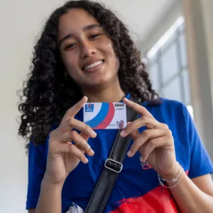 Parcela de maio do Bolsa Presença já está disponível para mais de 352 mil estudantes da rede estadual