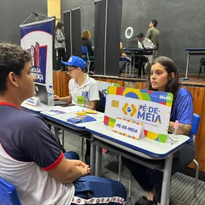 Caravana do Rolê Cidadão amplia acesso à cidadania e beneficia estudantes e comunidade, em Juazeiro