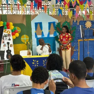 Lazzo Matumbi fortalece debate sobre identidade e ancestralidade em escola estadual do Arenoso