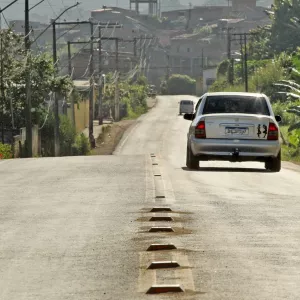 Veículos com placas de finais 7 e 8 têm desconto de 8% no IPVA