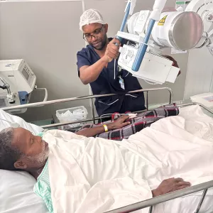 Pacientes renais da Bahia passam a contar com exames à beira-leito no Instituto de Nefrologia Alayde Costa