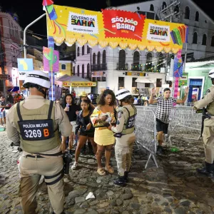 Ações para segurança e acolhimento ao turista ganham reforço no São João da Bahia do Centro Histórico de Salvador