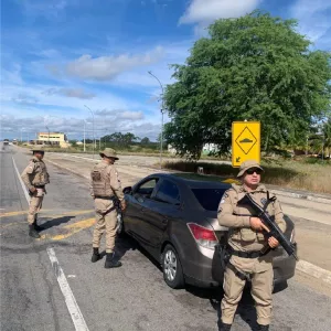 PM intensifica policiamento nas rodovias baianas para o feriadão de Corpus Christi
