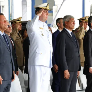 No Distrito Naval, Governo do Estado e Marinha do Brasil celebram o 2 de Julho com o hasteamento da bandeira