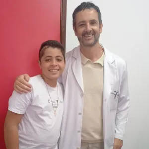 Após anos de convulsões sem controle, adolescente baiano é operado no Roberto Santos e não tem mais crises