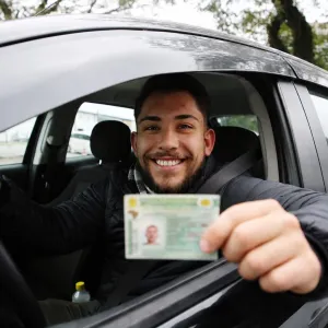 Detran lembra que CNHs vencidas após cinco de junho valem até 9 de setembro