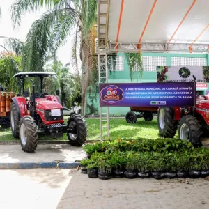 Equipamentos agrícolas são destinados a associações de agricultores familiares de Camacã
