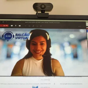 Serviços da Sefaz-Ba estão disponíveis na modalidade virtual, por telefone e nos postos SAC  Contribuintes, contadores, advogados e cidadãos em geral não precisam se deslocar até a sede da Secretaria da Fazenda do Estado (Sefaz-Ba) para ter acesso aos serviços oferecidos pelo fisco estadual. A Carta de Serviços ao Cidadão, que pode ser acessada no site www.sefaz.ba.gov.br, por exemplo, garante mais de 200 serviços online. Ainda na modalidade virtual, a Sefaz-Ba conta com o Balcão Virtual, também no site da 