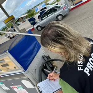 Consumidores podem contribuir com as ações da Operação Posto Legal