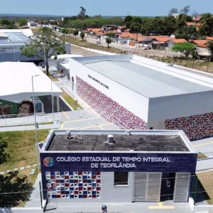 Nova escola, obras em rodovias e serviços públicos ampliam atendimento à população de municípios baianos