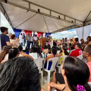 Estado da Bahia realiza ações de atendimento às mulheres e obras de pavimentação