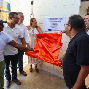 Centro de Comercialização da Agricultura Familiar e Economia Solidária é inaugurado em Taperoá
