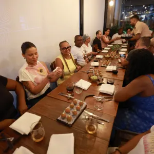 VLT de Salvador e RMS: Empreendedores e marisqueiras do Subúrbio participam de imersão em gastronomia de grande porte