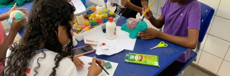 Projeto Férias na Escola chega à reta final com diferentes oficinas criativas nas escolas