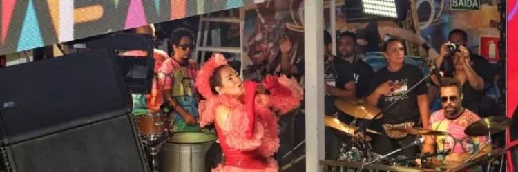 Carnaval da Bahia 2025 começa com homenagens ao axé e ao trio elétrico
