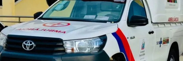 Sesab entrega ambulância e kit parto para o município de Barrocas