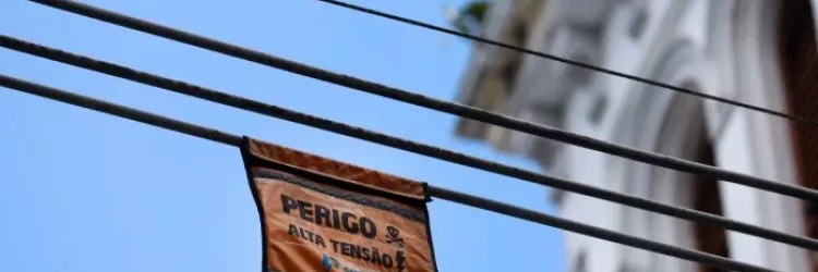 Serpentinas metálicas são proibidas no carnaval da Bahia para evitar acidentes - Foto: Feijão Almeida/GOVBA