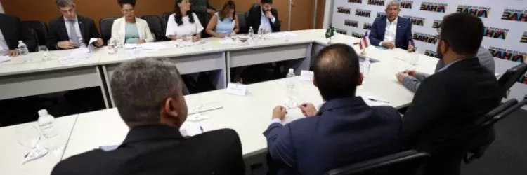 Governador e prefeito de Teixeira de Freitas se reúnem para discutir avanços e investimentos no município